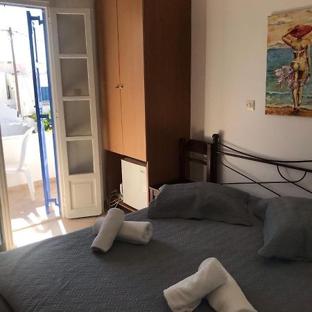 Aegeon Pension Агиали Екстериор снимка
