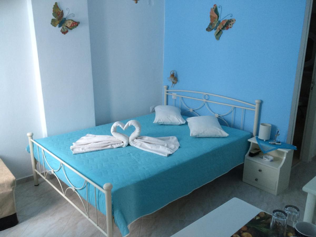 Aegeon Pension Агиали Екстериор снимка